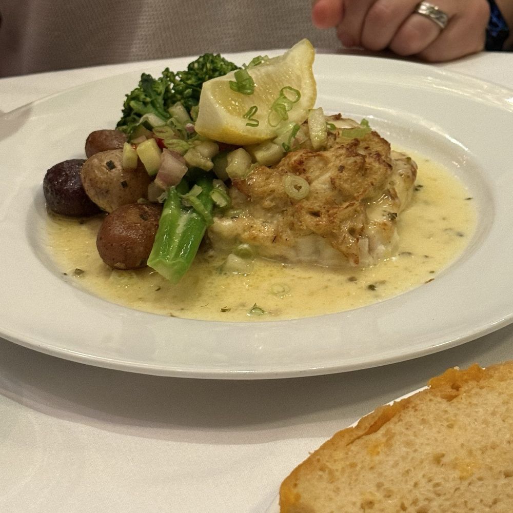 Lightfoot Restaurant - Halibut w/ crabmeat from Restaurant Week - American Near Me - Leesburg, Virginia Lightfoot Restaurant - Halibut w/ crabmeat from Restaurant Week - American Near Me - Leesburg, Virginia