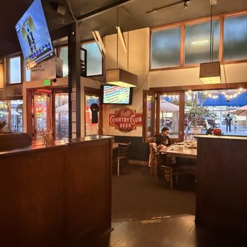 Buffalo Bill's Brewery - Big open space and feels well ventilated - Pizza Near Me - Hayward, California Buffalo Bill's Brewery - Big open space and feels well ventilated - Pizza Near Me - Hayward, California