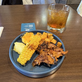 Escape Lounges - Various buffet food - Airport Lounges Near Me - Oakland, California