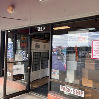Ship Like That - Store Front - Shipping Centers Near Me - Clearwater, Florida Ship Like That - Store Front - Shipping Centers Near Me - Clearwater, Florida