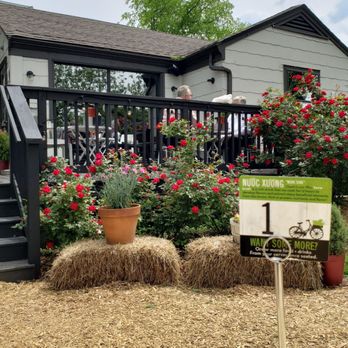 Vui's Kitchen - Well maintained outdoor seating - Vegan Near Me - Nashville, Tennessee