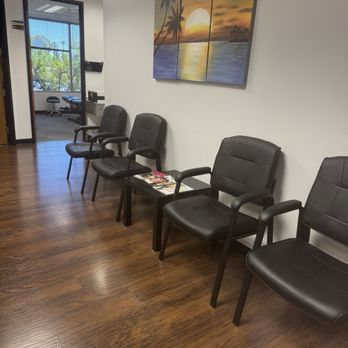 South OC Chiropractic - Waiting / reception - Chiropractors Near Me - Lake Forest, California South OC Chiropractic - Waiting / reception - Chiropractors Near Me - Lake Forest, California