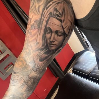 American Ink Tattoo Studio - Tattoo Near Me - Sherman Oaks, California