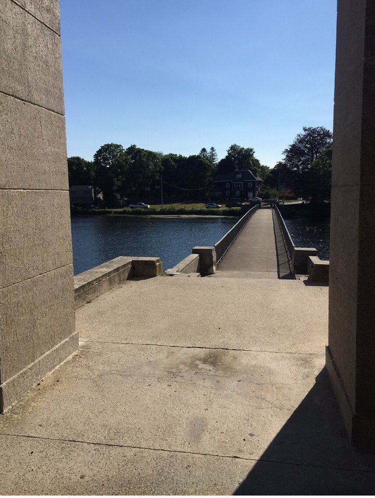 ISLAND GROVE PARK Updated August 2024 10 Photos 200 Park St