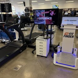 Road Runner Sports