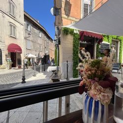L'Angolino di Mirko - Seated overlooking entrances to kitchen and bar