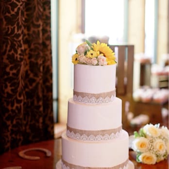 Bocakes - Wedding cake - Bakeries Near Me - Temecula, California