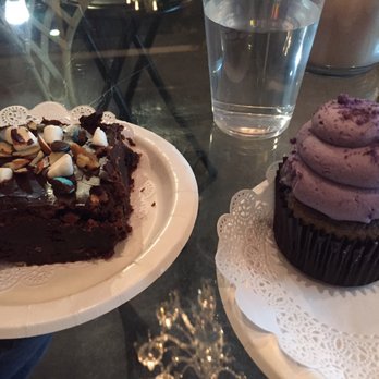 Jennivee’s Bakery - Brownie & Purple Velvet Cupcake - Desserts Near Me - Chicago, Illinois Jennivee’s Bakery - Brownie & Purple Velvet Cupcake - Desserts Near Me - Chicago, Illinois