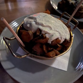 Propaganda Wine Bar - Potatoes with truffle oil - Wine Bars Near Me - Los Angeles, California Propaganda Wine Bar - Potatoes with truffle oil - Wine Bars Near Me - Los Angeles, California