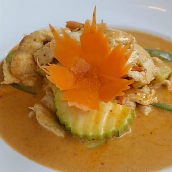 Pop Thai Restaurant - chicken panang curry - Thai Near Me - Orlando, Florida