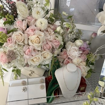 Blue Iris Florist - Florists Near Me - Glendale, California