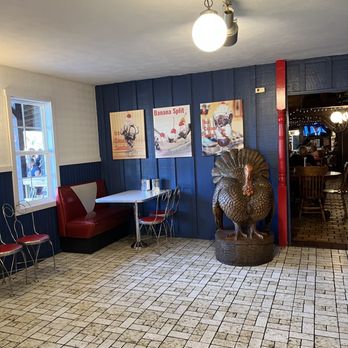 Cornwell's Turkeyville - Parlor area just outside restaurant seating - American Near Me - Marshall, Michigan