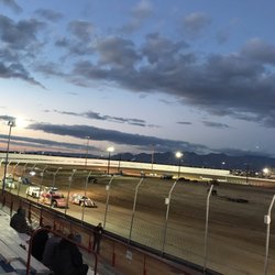 USA Raceway Tucson - Warming up