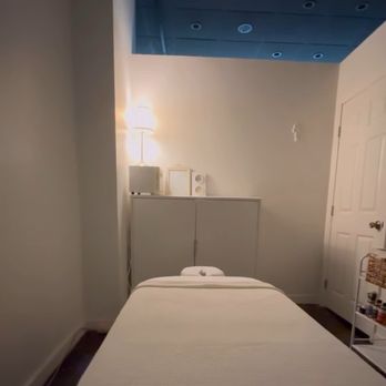 Pure Aroma Massage - Massage room - Massage Near Me - Los Angeles, California Pure Aroma Massage - Massage room - Massage Near Me - Los Angeles, California