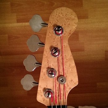 Renson Guitar Shop - Guitar Stores Near Me - Studio City, California