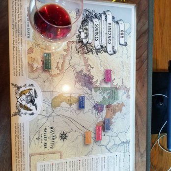 Purple Hands Winery - Wineries Near Me - Dundee, Oregon