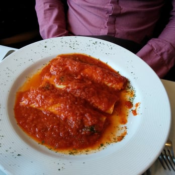 Tutto A Modo Mio - Cannelloni with beef, veal, and mozzarella in vibrant marinara sauce - Italian Near Me - Ridgefield, New Jersey Tutto A Modo Mio - Cannelloni with beef, veal, and mozzarella in vibrant marinara sauce - Italian Near Me - Ridgefield, New Jersey