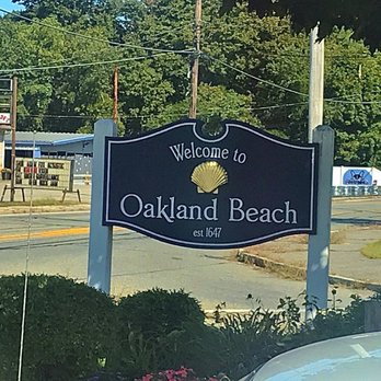 Oakland Beach - Beaches Near Me - Warwick, Rhode Island