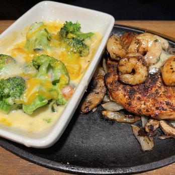 Applebee's Grill + Bar - American Near Me - Novi, Michigan Applebee's Grill + Bar - American Near Me - Novi, Michigan