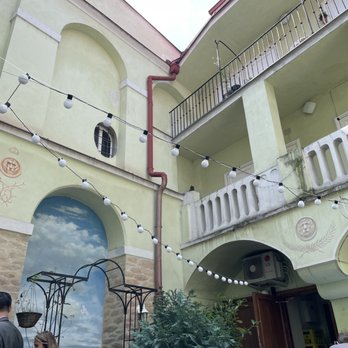 St. Martin - Charming outdoor patio - Czech Near Me - Prague, Puerto Rico St. Martin - Charming outdoor patio - Czech Near Me - Prague, Puerto Rico