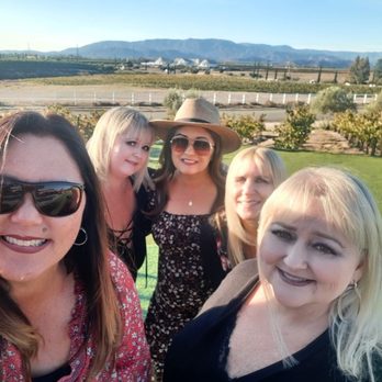 Monte De Oro Winery - Ladies - Wineries Near Me - Temecula, California Monte De Oro Winery - Ladies - Wineries Near Me - Temecula, California