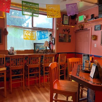 El Moose - Mexican Near Me - Seattle, Washington