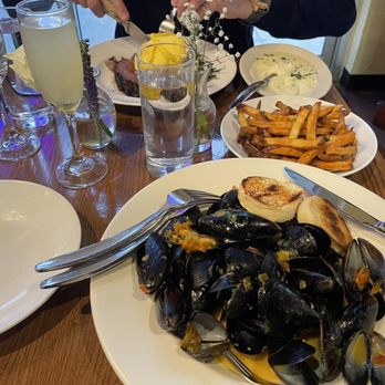 Laperaux Bistro - Mussels, fries, frites, prime rib steak, mashed potatoes, French 75, Louie's Libation - French Near Me - Germantown, Maryland Laperaux Bistro - Mussels, fries, frites, prime rib steak, mashed potatoes, French 75, Louie's Libation - French Near Me - Germantown, Maryland