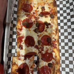 Engine House 39 - Pizza