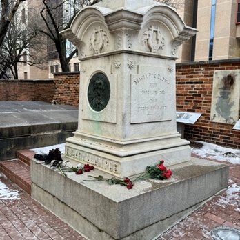 Edgar Allan Poe Grave - 01.20.25 The sightings of Poe around the burial grounds are a common occurrence, and some claim he has even spoken to them - Landmarks & Historical Buildings Near Me - Baltimore, Maryland Edgar Allan Poe Grave - 01.20.25 The sightings of Poe around the burial grounds are a common occurrence, and some claim he has even spoken to them - Landmarks & Historical Buildings Near Me - Baltimore, Maryland