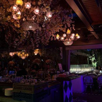 Arden Restaurant - Bar area - Breakfast & Brunch Near Me - West Hollywood, California Arden Restaurant - Bar area - Breakfast & Brunch Near Me - West Hollywood, California