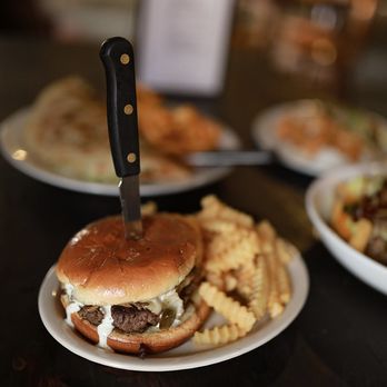 Backyard Grill - Jalapeño ranch burger with fries - Burgers Near Me - Monroe, Tennessee Backyard Grill - Jalapeño ranch burger with fries - Burgers Near Me - Monroe, Tennessee