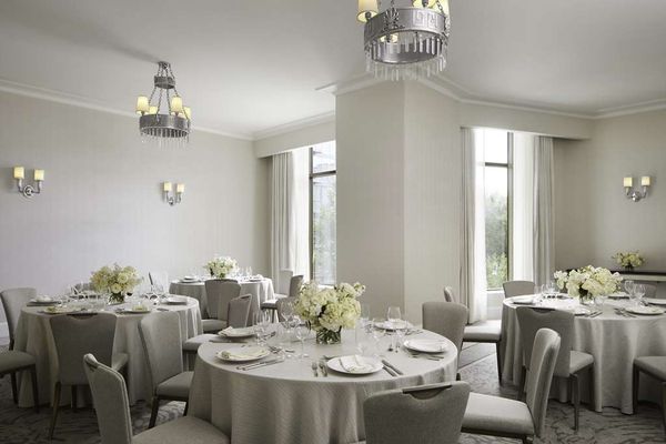 Waldorf Astoria Atlanta Buckhead by null