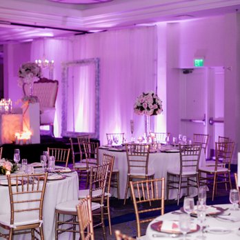 Pebble Wedding - Centerpiece flowers came from the ceremony site that Jennifer helped transfer. - Wedding Planning Near Me Pebble Wedding - Centerpiece flowers came from the ceremony site that Jennifer helped transfer. - Wedding Planning Near Me