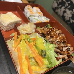 Mio Sushi - Bento box