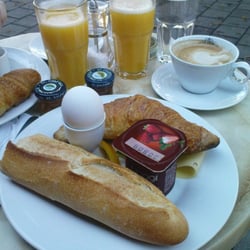 Le Pain Francais - Petit Dejeuner deluxe