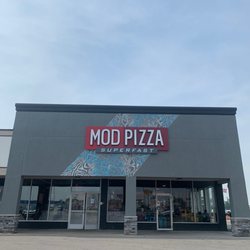 MOD Pizza - Entrance