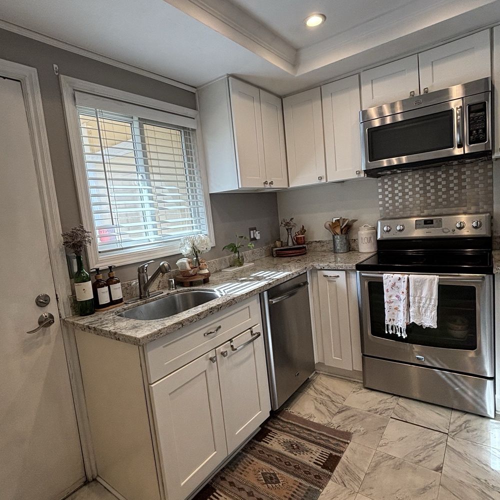 Bee Fresh Cleaners - Home Cleaning Near Me - Concord, California Bee Fresh Cleaners - Home Cleaning Near Me - Concord, California