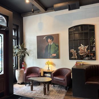 Fawn - Entryway - stunning decor - Wine Bars Near Me - Decatur, Georgia