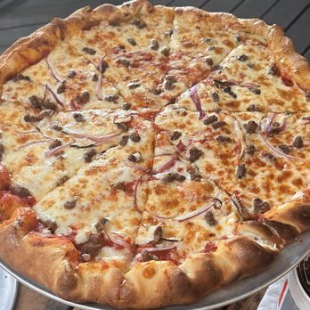 Grateful Head Pizza Oven & Tap Room - Hamburger and sausage - Pizza Near Me - Broken Bow, Oklahoma Grateful Head Pizza Oven & Tap Room - Hamburger and sausage - Pizza Near Me - Broken Bow, Oklahoma