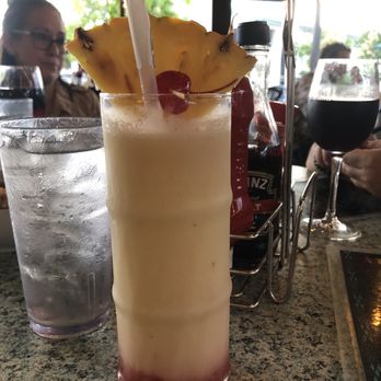 Nico's Pier 38 - Drink - Seafood Near Me - Honolulu, Hawaii