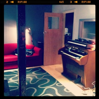 Audiobeach Studios - The Live Room, complete with Hammond organs, Leslie Cab & Double Bass. - Recording & Rehearsal Studios Near Me - Hove, BNH Audiobeach Studios - The Live Room, complete with Hammond organs, Leslie Cab & Double Bass. - Recording & Rehearsal Studios Near Me - Hove, BNH