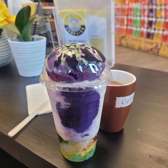 Seattle Manila Oriental Store - Patisserie/Cake Shop Near Me - Auburn, Washington
