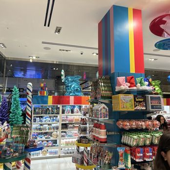 Dylan’s Candy Bar - Candy Stores Near Me - New York, New York