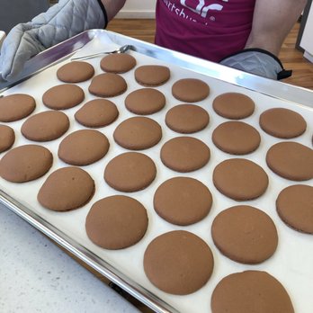 Macaron Bar - Lawrenceville - Fresh baked shells for ice cream sandwich - Bakeries Near Me - Pittsburgh, Pennsylvania Macaron Bar - Lawrenceville - Fresh baked shells for ice cream sandwich - Bakeries Near Me - Pittsburgh, Pennsylvania