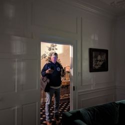 The George of Old Town - Jeff In The door way