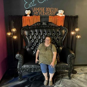 Vampire Penguin - Nice area for a photo op! - Shaved Ice Near Me - Mount Pleasant, South Carolina