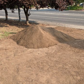 Focal Point Discount Landscape - 4 yards of dirt - Landscaping Near Me - Chico, California