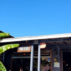 Public House TJ - Tucked Away in a Neighborhood