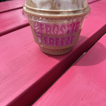 Frostie Freeze - Candy freeze - Ice Cream & Frozen Yogurt Near Me - Fort Atkinson, Wisconsin