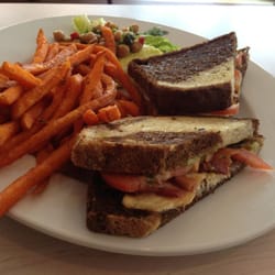 Boom Breakfast & Co - Monterey chicken club with bacon & guac